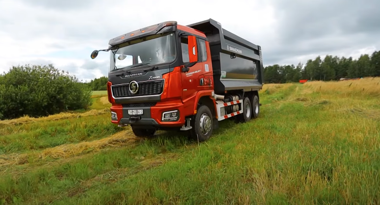 Самосвал Shacman SX3258